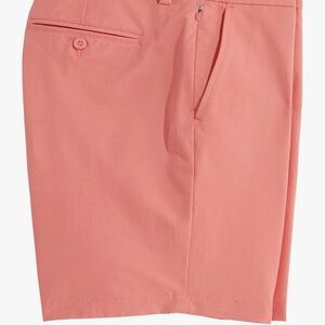 Vineyard Vines “On The Go” Shorts size 38